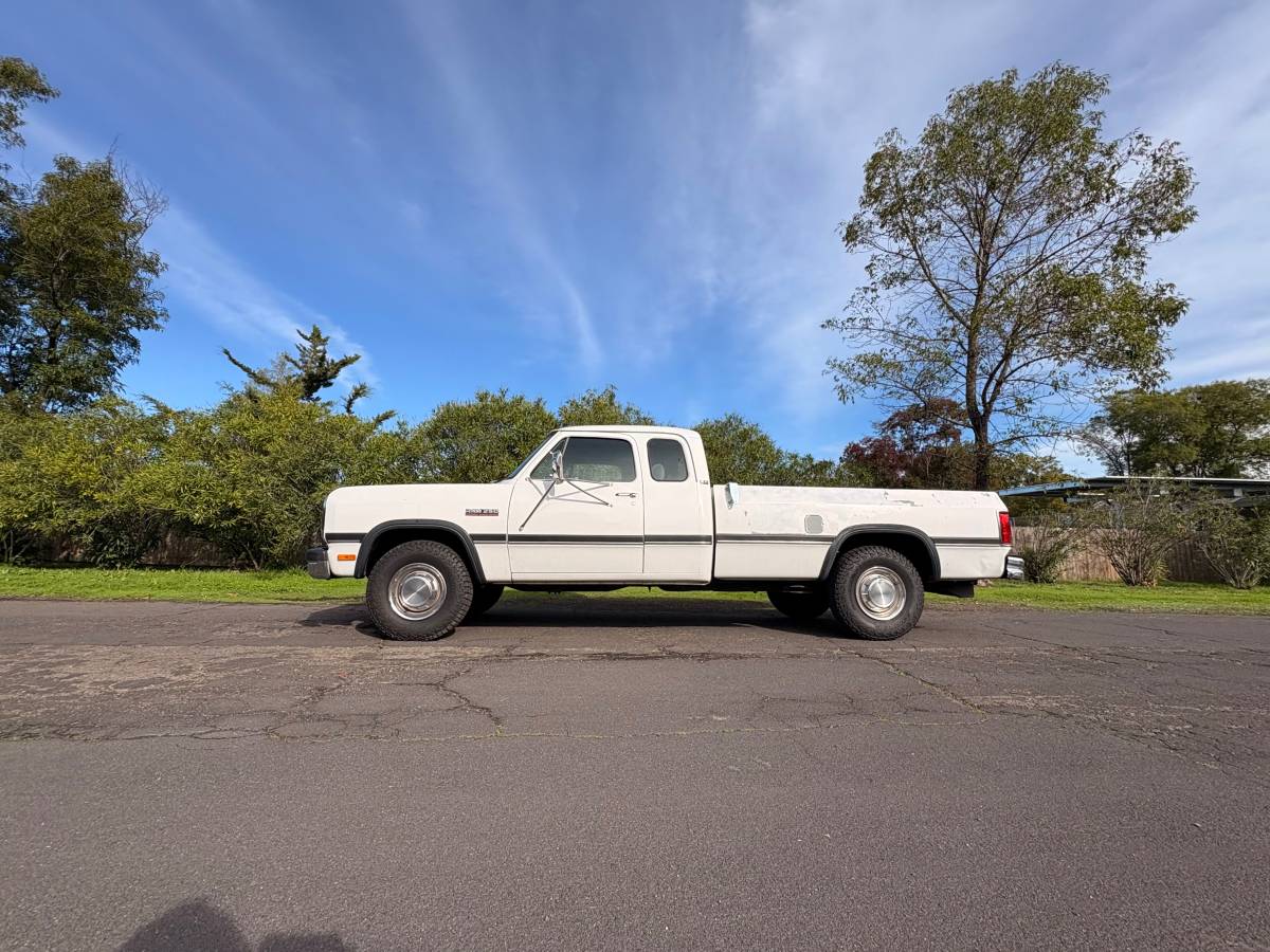 Dodge-d250-diesel-1993