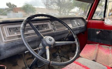 Dodge-d500-1970-red-4