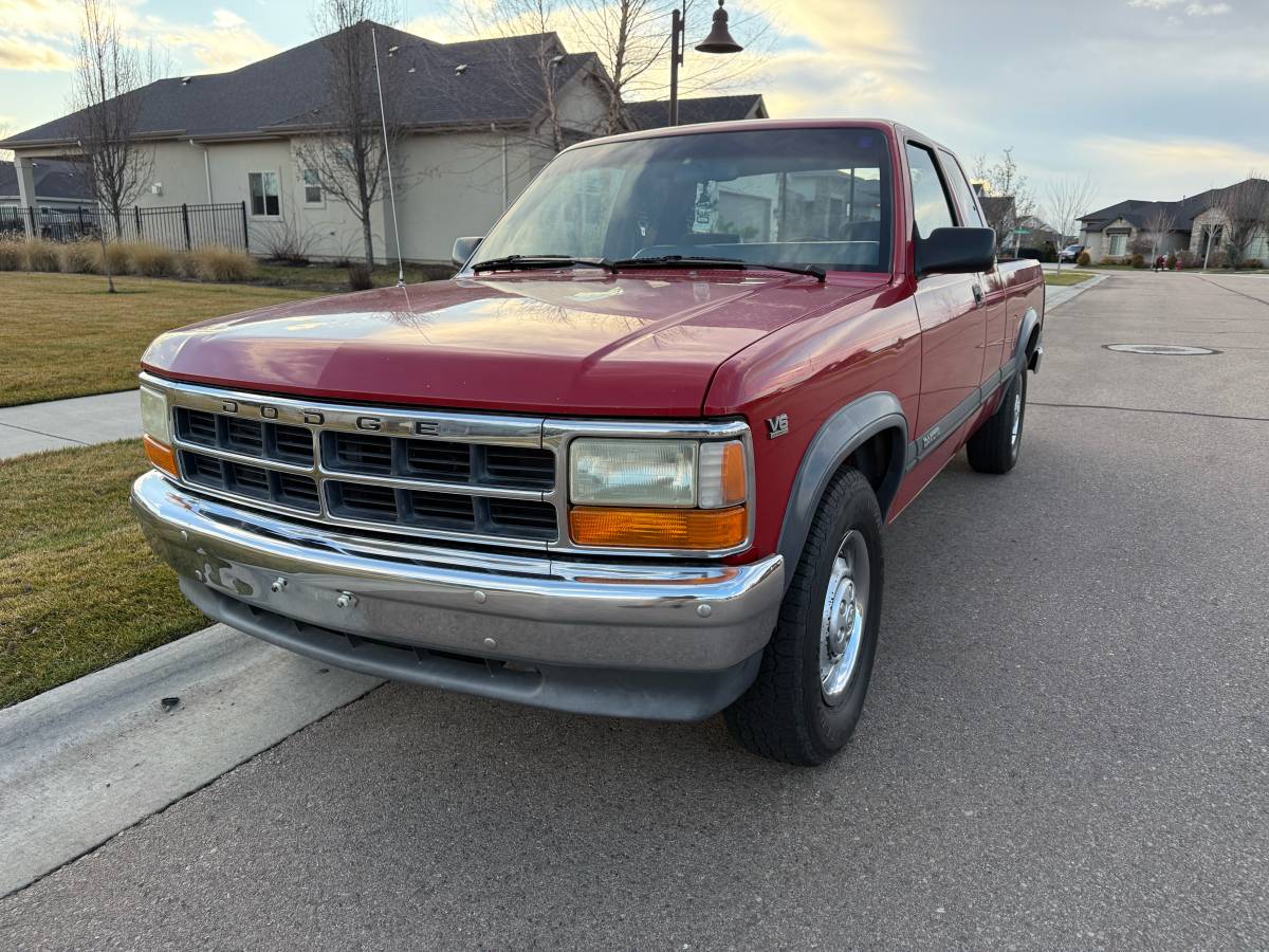Dodge-dakota-1991-red-1