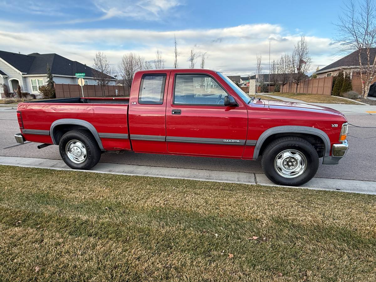 Dodge-dakota-1991-red-3