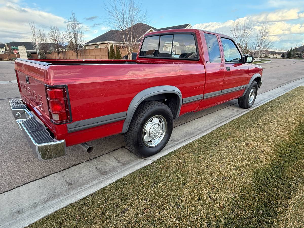Dodge-dakota-1991-red-4