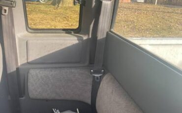 Dodge-dakotaram-pick-up-truck.-it-has-to-fal-1996-white-15