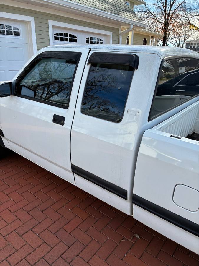 Dodge-dakotaram-pick-up-truck.-it-has-to-fal-1996-white-5