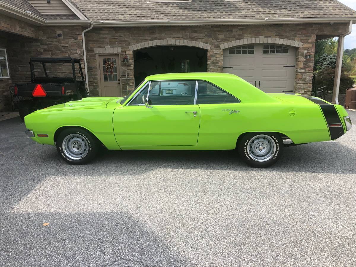 Dodge-dart-swinger-1970-green-12