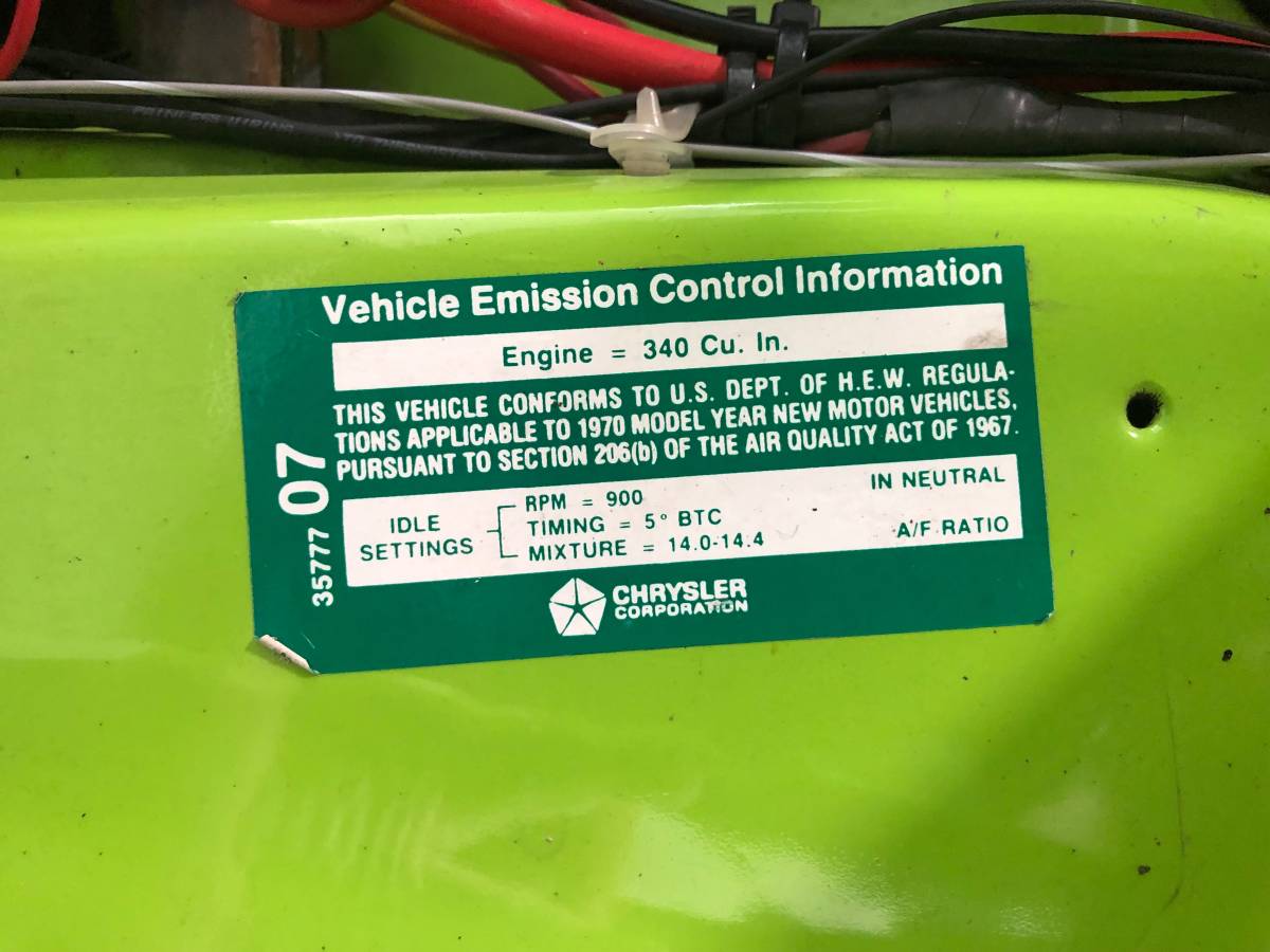 Dodge-dart-swinger-1970-green-7