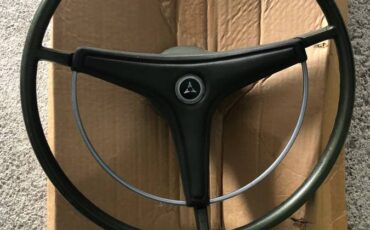 Dodge-dart-swinger-1970-green-8