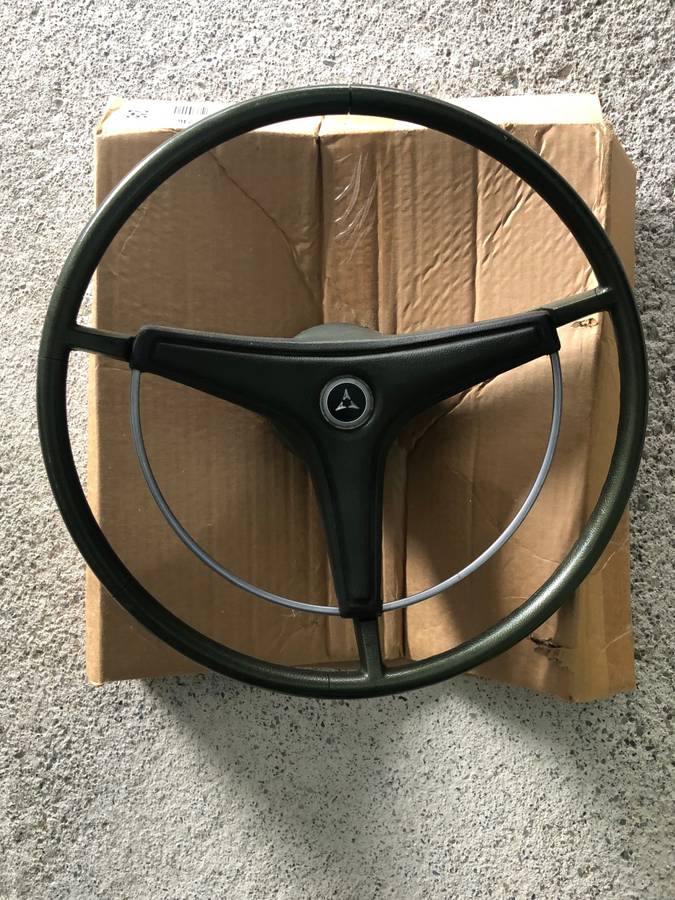 Dodge-dart-swinger-1970-green-8