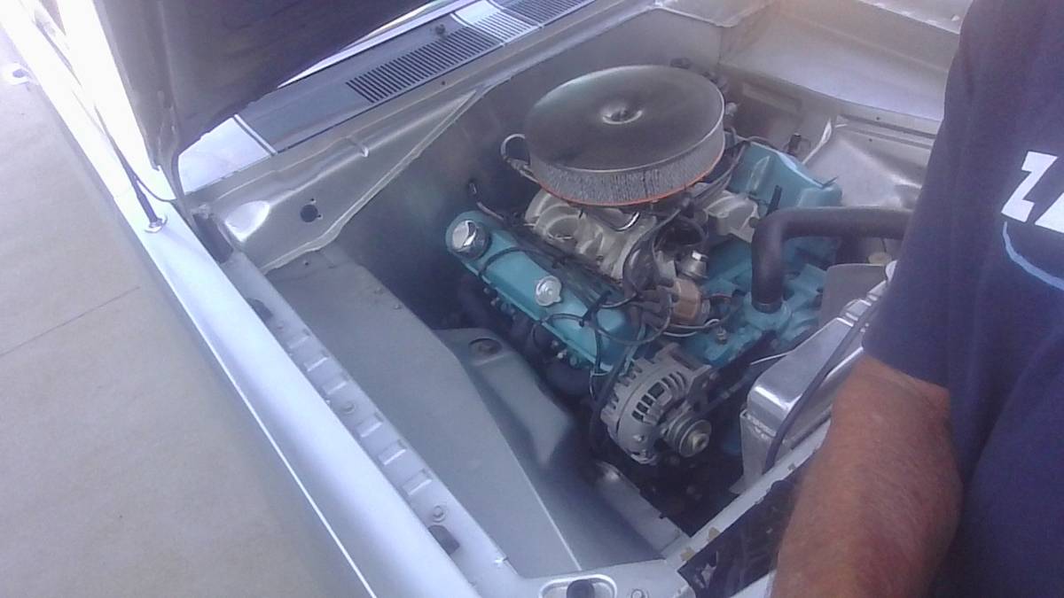 Dodge-dart-swinger-1971-silver-7