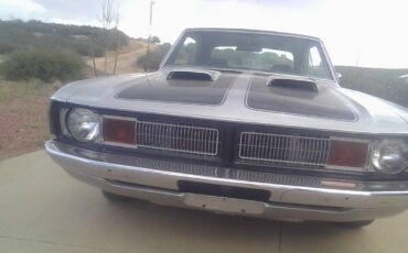 Dodge-dart-swinger-1971-silver-8