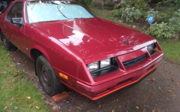 Dodge-daytona-1985-red