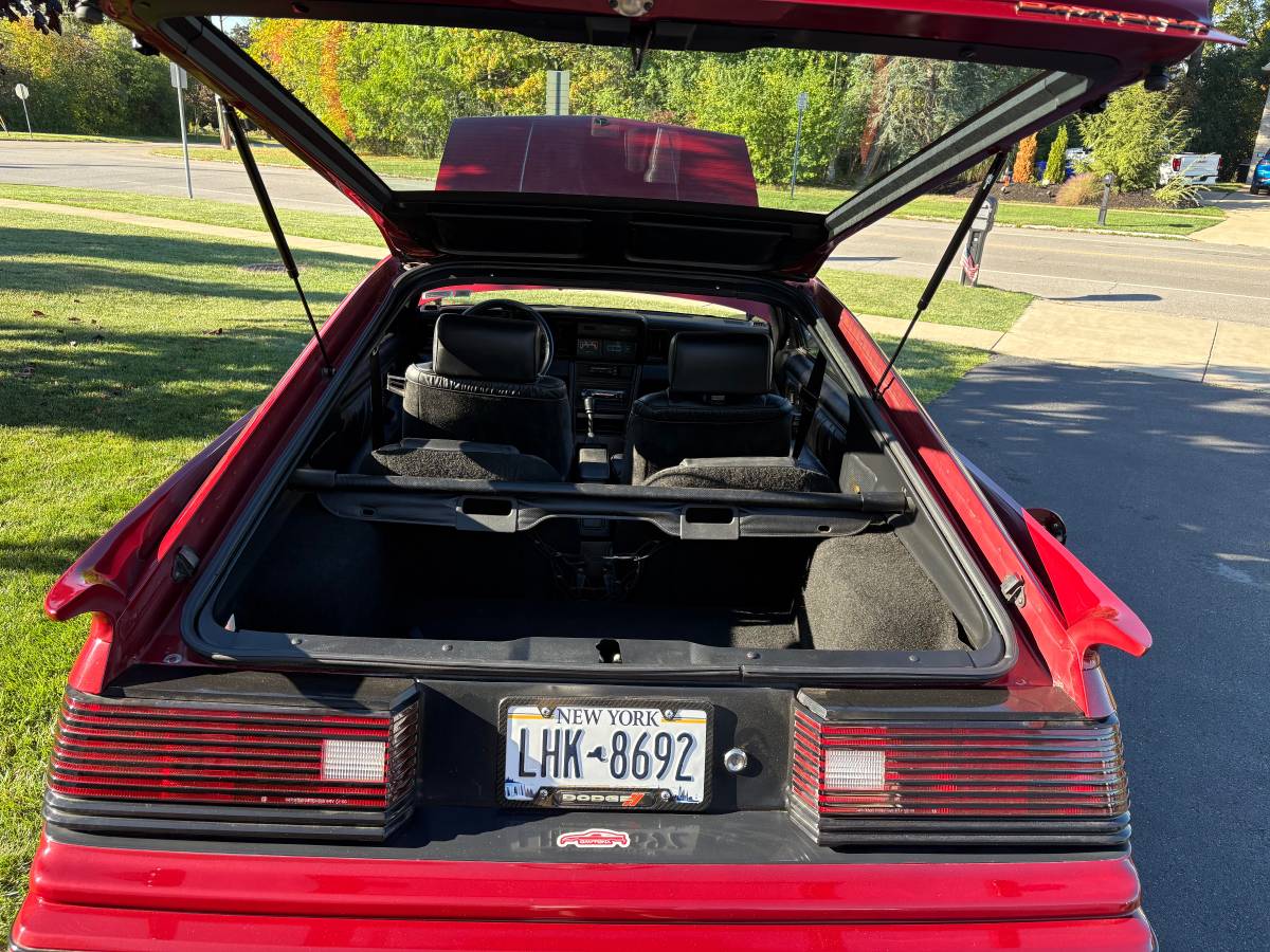 Dodge-daytona-turbo-z-1984-red-5