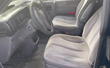 Dodge-grand-caravan-1994-green-10