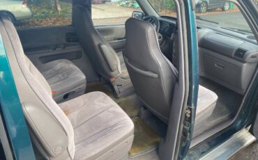 Dodge-grand-caravan-1994-green-12