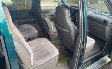 Dodge-grand-caravan-1994-green-18
