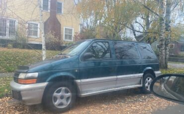 Dodge-grand-caravan-1994-green