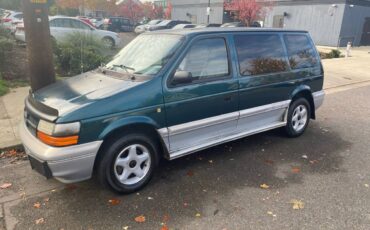 Dodge-grand-caravan-1994-green-5