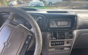 Dodge-grand-caravan-1994-green-9