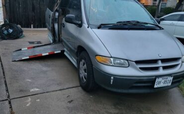 Dodge-grand-caravan-1996-grey