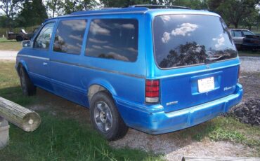 Dodge-grand-caravan-le-1992-blue-1
