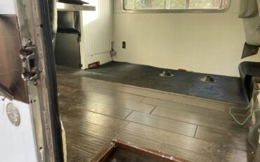 Dodge-motorhome-1971-2