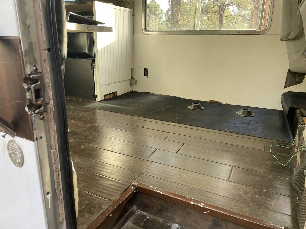 Dodge-motorhome-1971-2