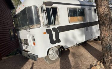 Dodge-motorhome-1971-8