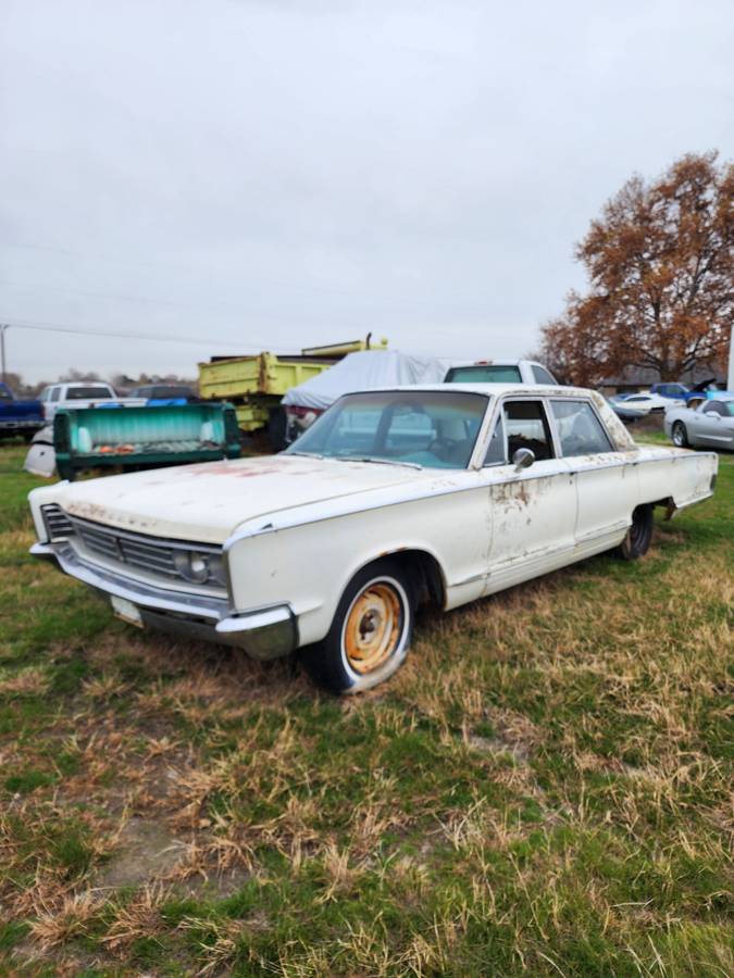 Dodge-new-port-1966-white