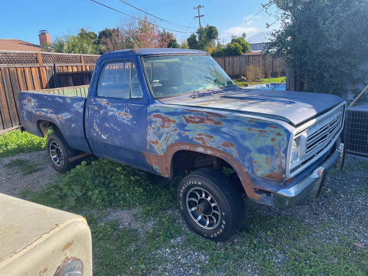 Dodge-pick-ip-short-bed-1974-3