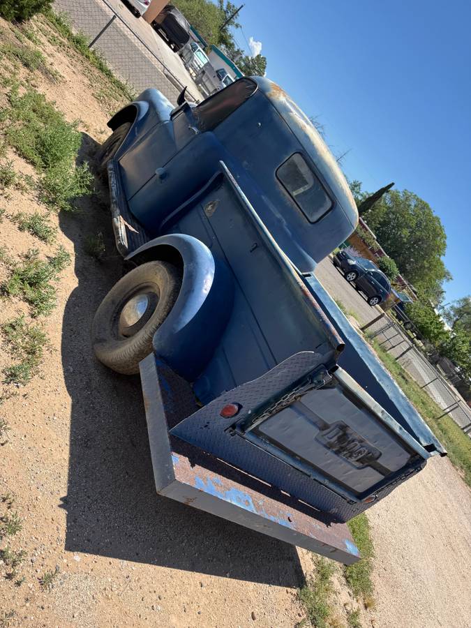 Dodge-pickup-1950-blue-2