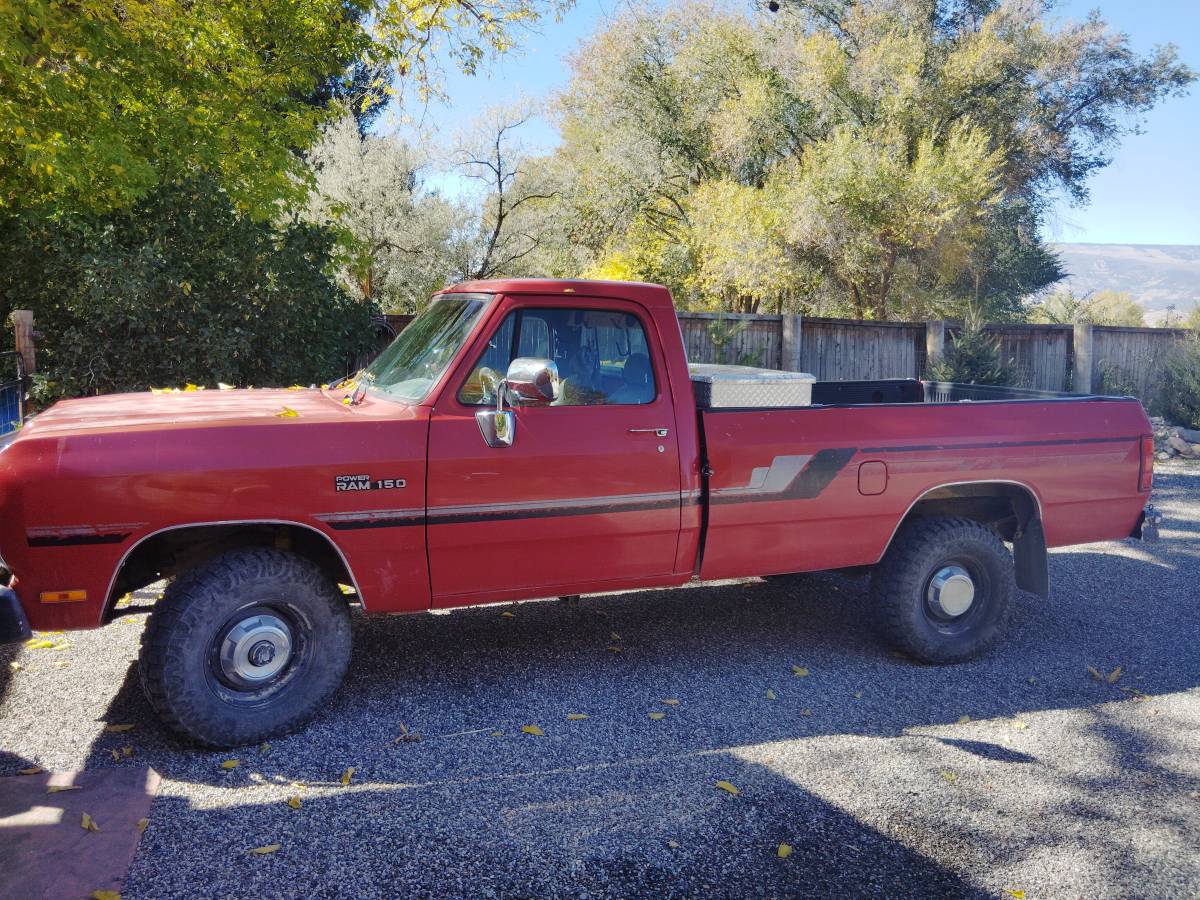 Dodge-power-ram-w-250-1991-red-3
