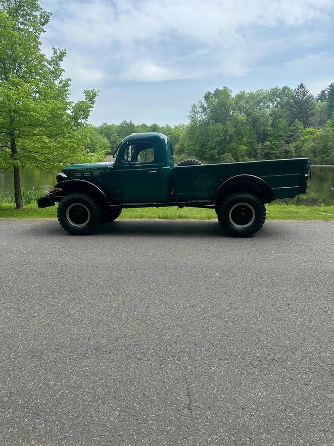 Dodge-power-wagon-1958-green-13