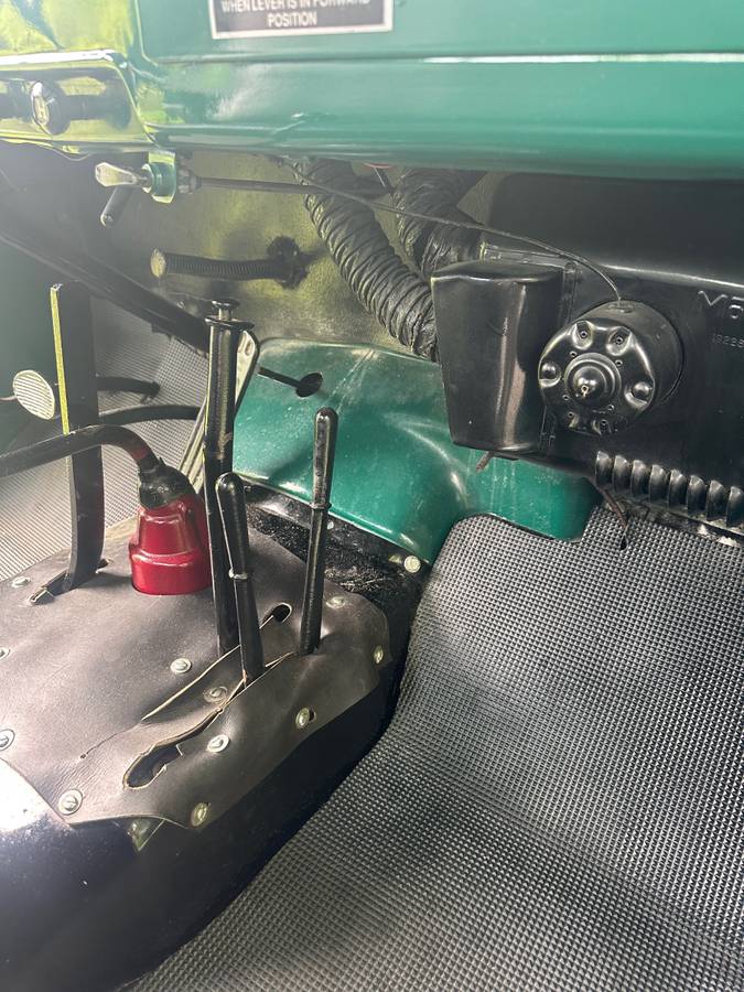 Dodge-power-wagon-1958-green-16