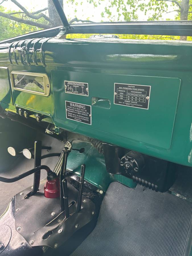 Dodge-power-wagon-1958-green-17