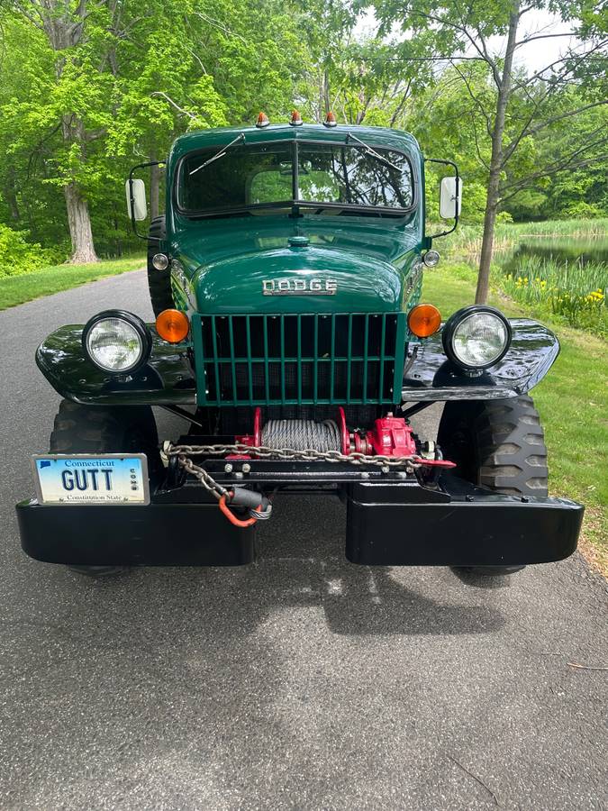 Dodge-power-wagon-1958-green-2