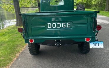 Dodge-power-wagon-1958-green-3