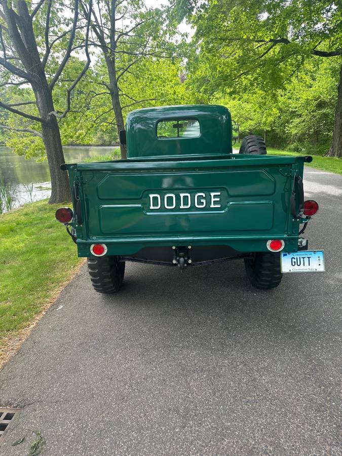Dodge-power-wagon-1958-green-3