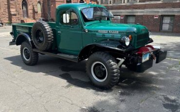 Dodge-power-wagon-1958-green-4