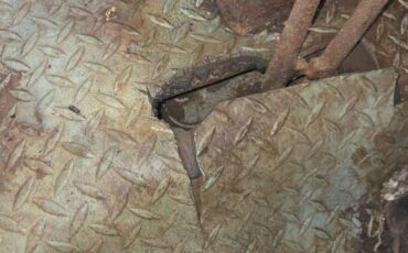 Dodge-power-wagon-1964-orange-10