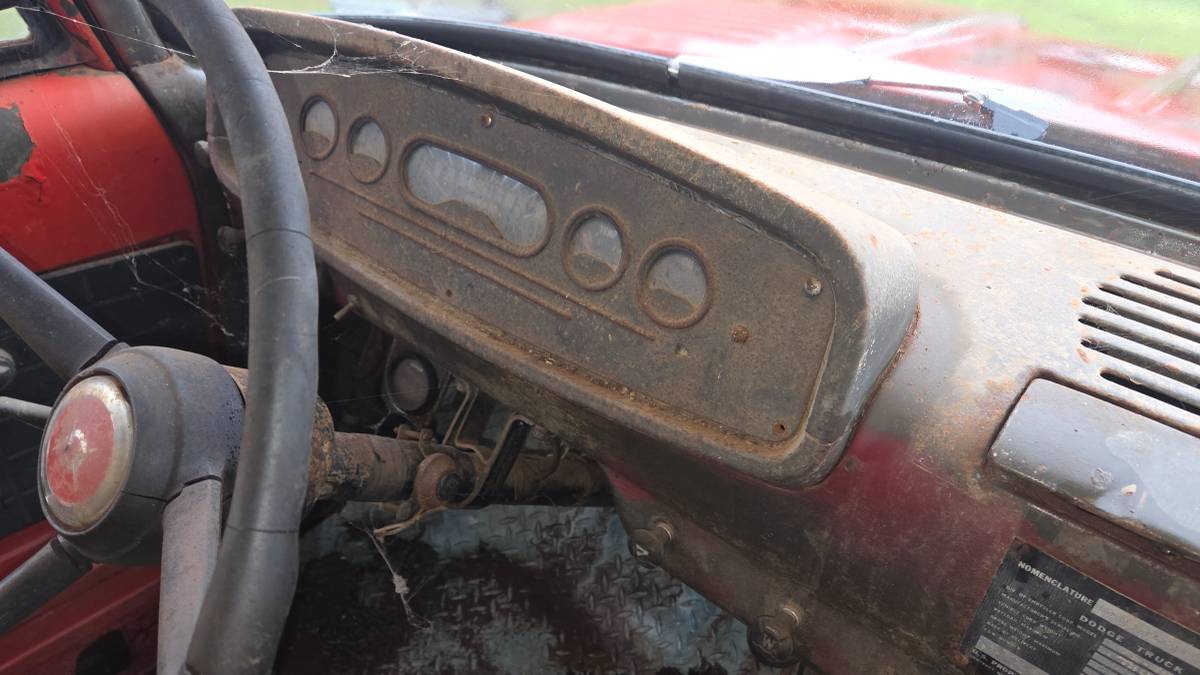 Dodge-power-wagon-1964-orange-9