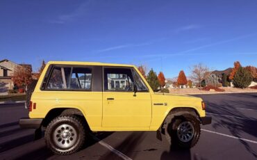 Dodge-raider-1989-yellow-12