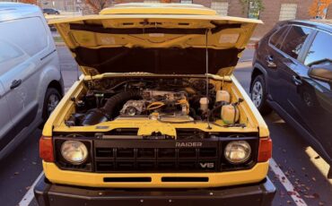 Dodge-raider-1989-yellow-17