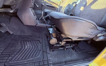 Dodge-raider-1989-yellow-9