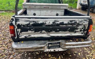 Dodge-ram-1500-1981-7