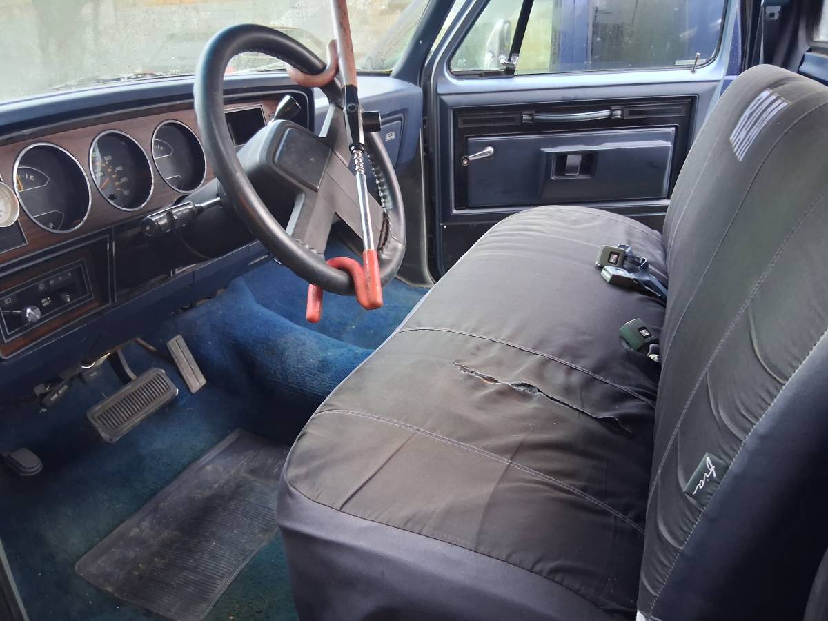 Dodge-ram-1500-1986-blue-2