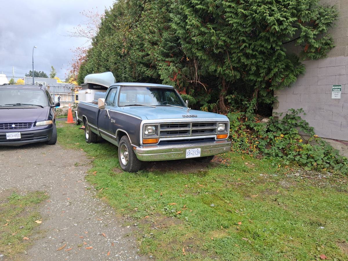 Dodge-ram-1500-1986-blue-3