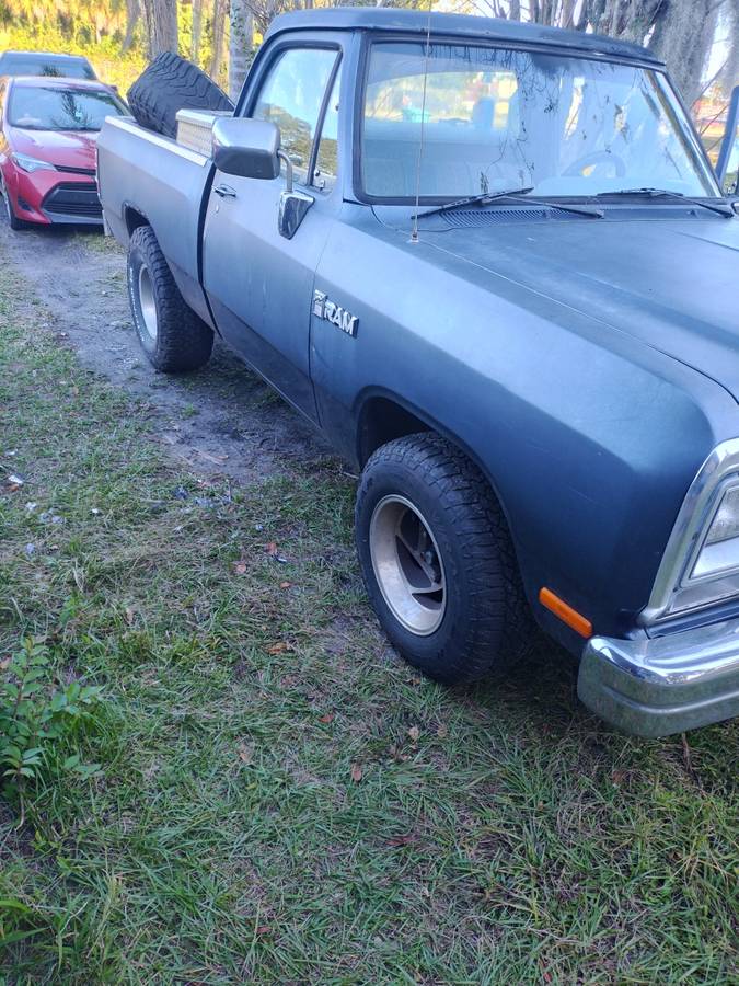 Dodge-ram-1500-1988-blue-4
