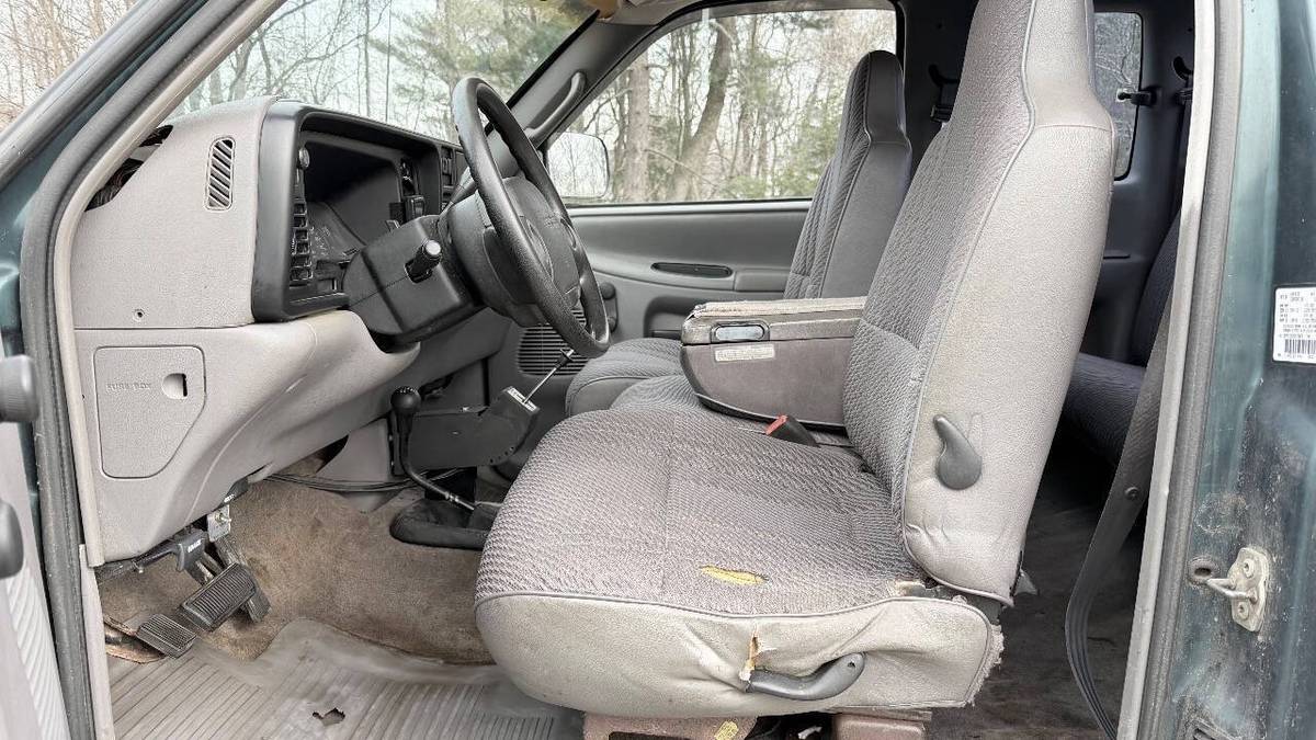 Dodge-ram-1500-1995-8