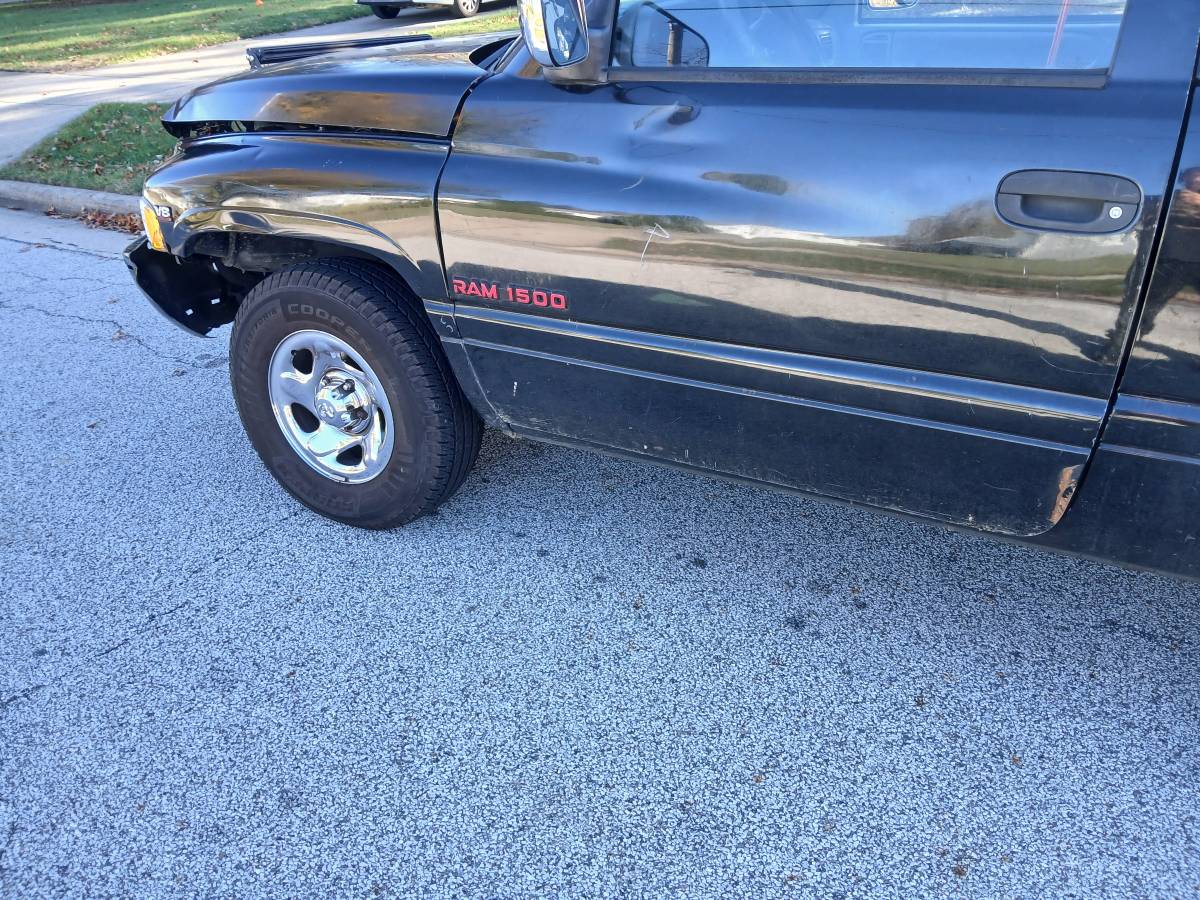 Dodge-ram-1500-1996-black-18