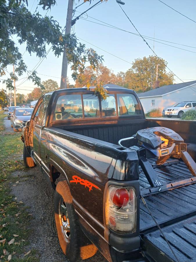 Dodge-ram-1500-1996-black-22
