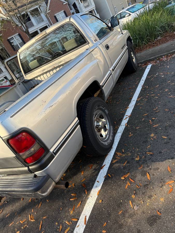 Dodge-ram-1500-1996-silver-12